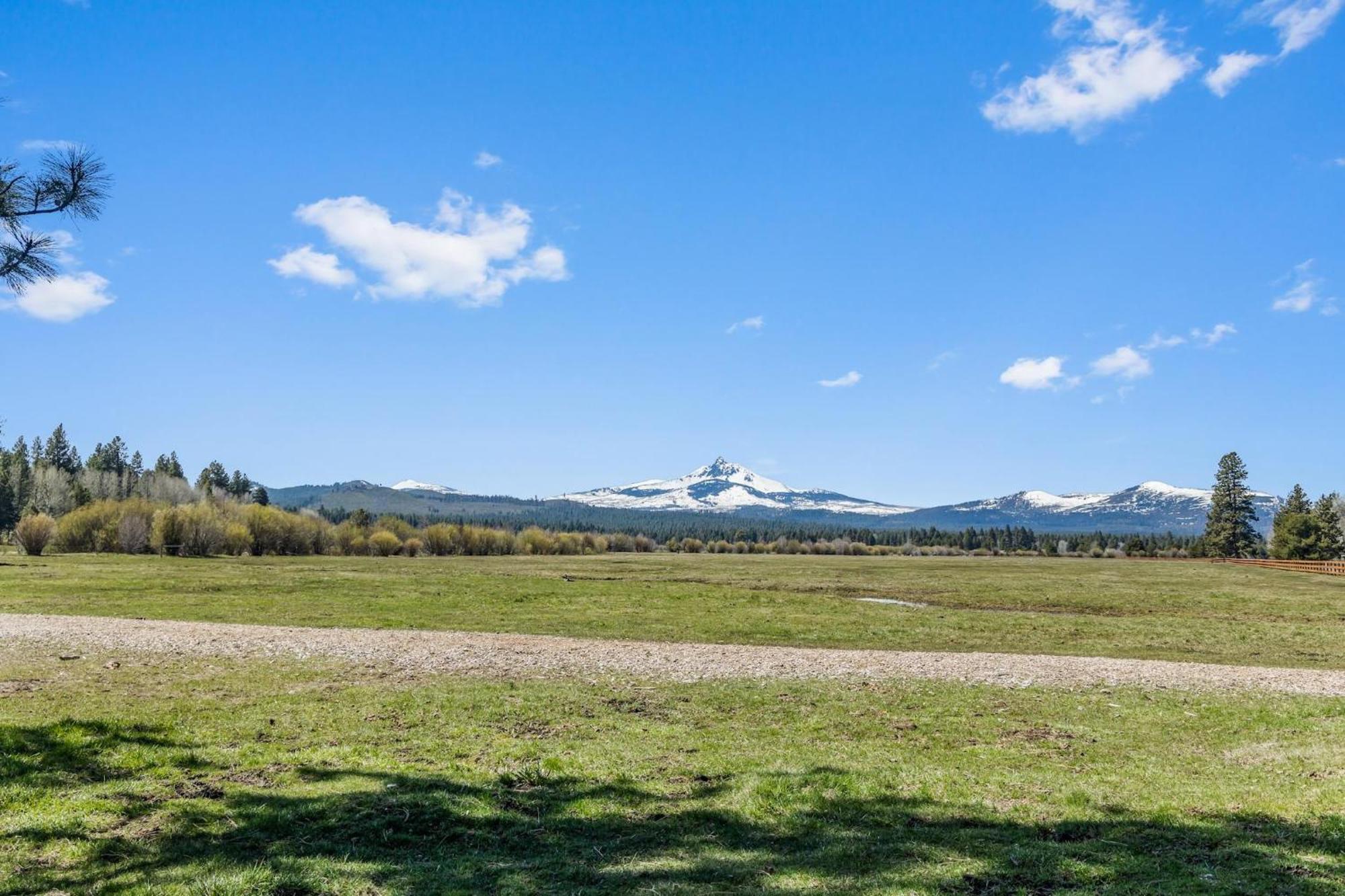 Shields Shalet Villa Black Butte Ranch Екстериор снимка