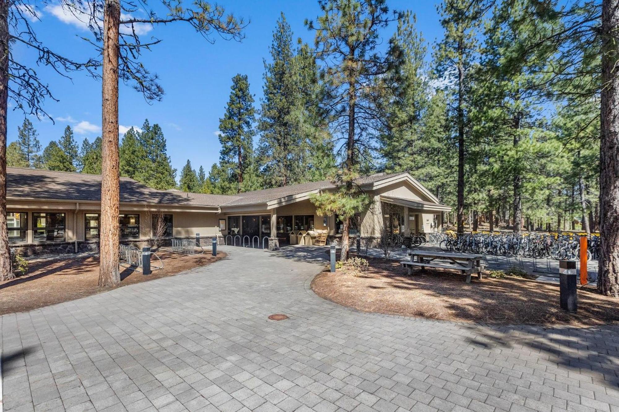 Shields Shalet Villa Black Butte Ranch Екстериор снимка