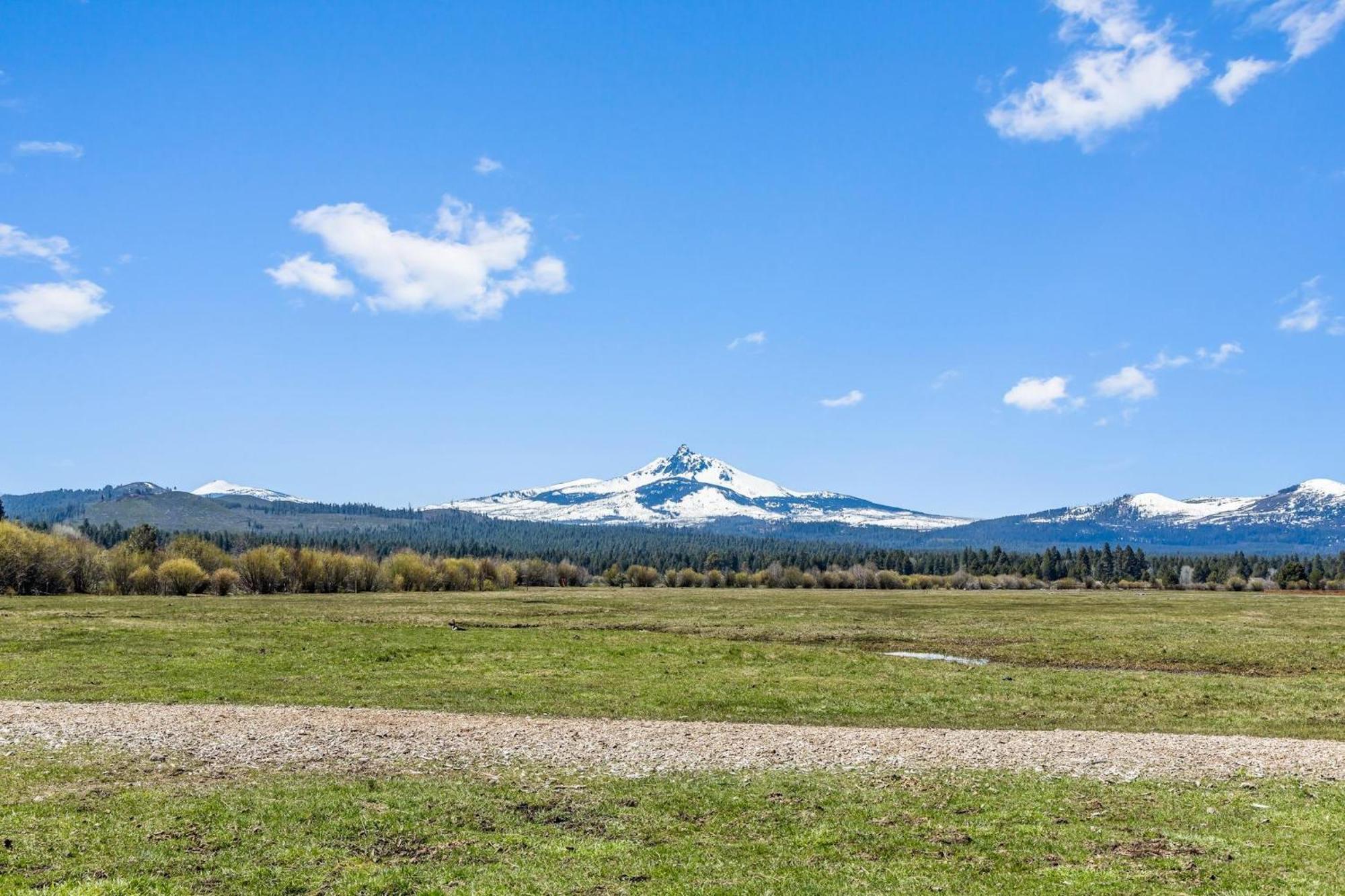 Shields Shalet Villa Black Butte Ranch Екстериор снимка